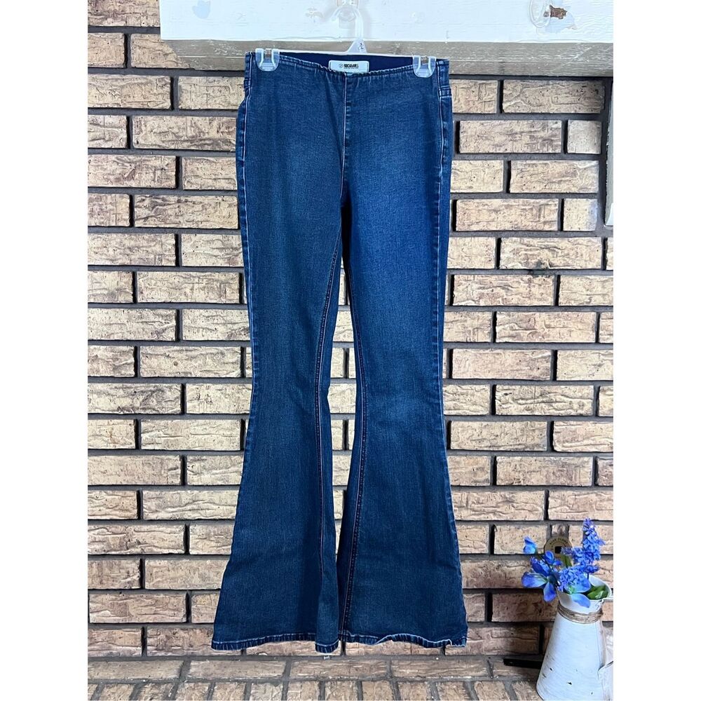 Rock and Roll Cowgirl Denim Bargain Bell Pull On Flare Blue Jeans 27x34